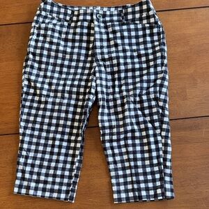 St. John's Bay Black and White Plaid Capri Pants